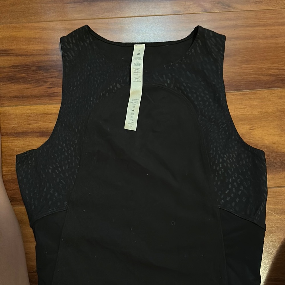 lululemon tank